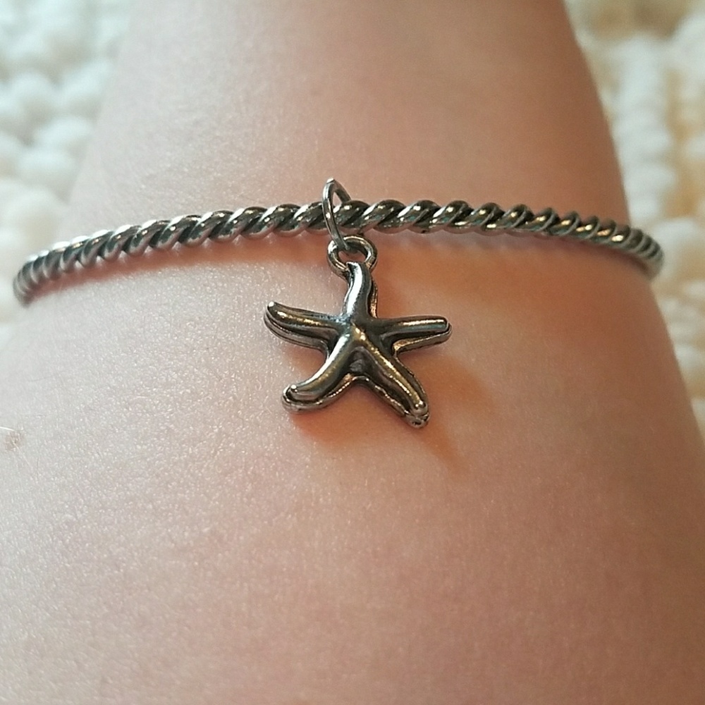 Star Fish Charm Bangle Bracelet Silver Color